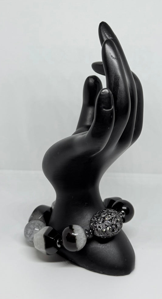 Black and White Mixed Shaped Agate